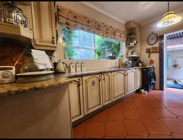 3 BEDROOM HOUSE FOR SALE IN BRACKENHURST